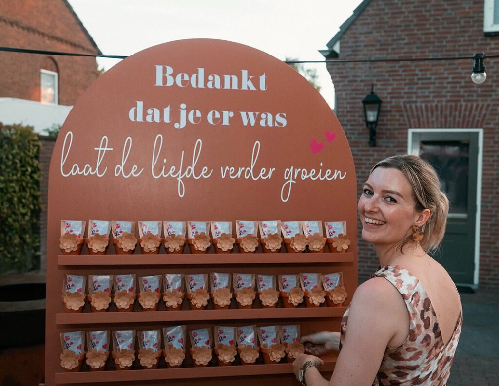 Instagram post from belevenismaker.nl. This post is in position 11.